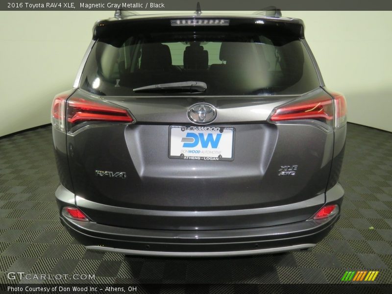 Magnetic Gray Metallic / Black 2016 Toyota RAV4 XLE