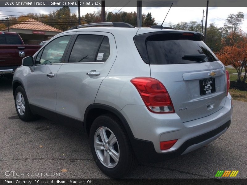 Silver Ice Metallic / Jet Black 2020 Chevrolet Trax LT