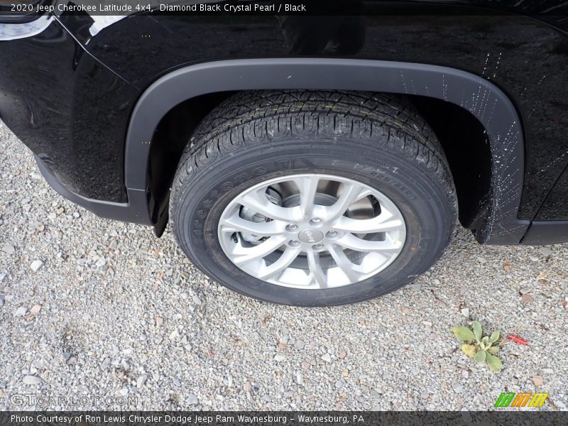 Diamond Black Crystal Pearl / Black 2020 Jeep Cherokee Latitude 4x4