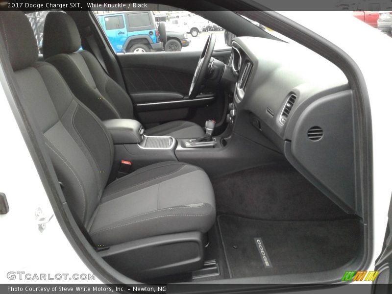 White Knuckle / Black 2017 Dodge Charger SXT