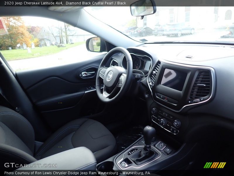 Diamond Black Crystal Pearl / Black 2020 Jeep Cherokee Latitude 4x4