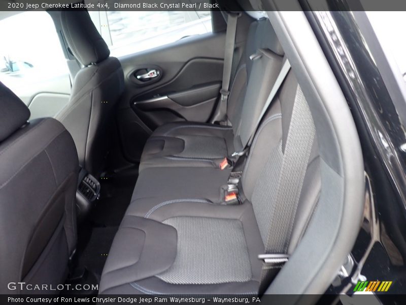 Diamond Black Crystal Pearl / Black 2020 Jeep Cherokee Latitude 4x4