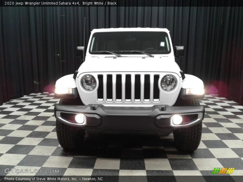 Bright White / Black 2020 Jeep Wrangler Unlimited Sahara 4x4