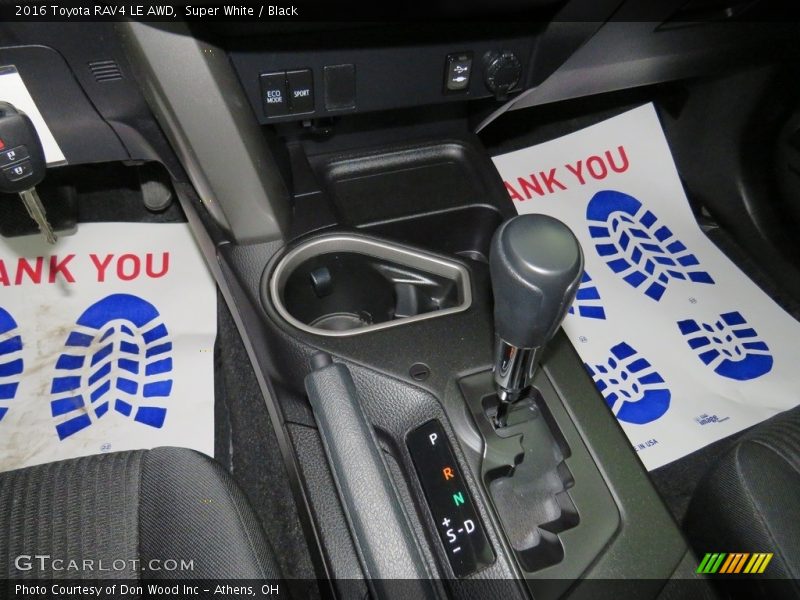 Super White / Black 2016 Toyota RAV4 LE AWD
