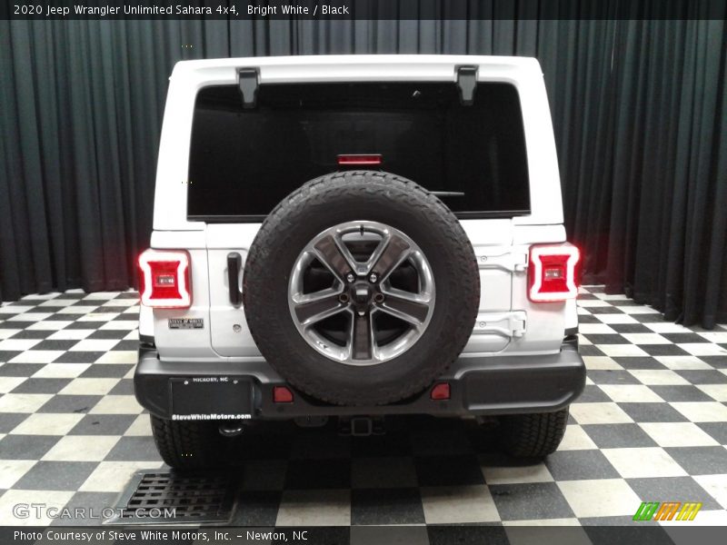 Bright White / Black 2020 Jeep Wrangler Unlimited Sahara 4x4