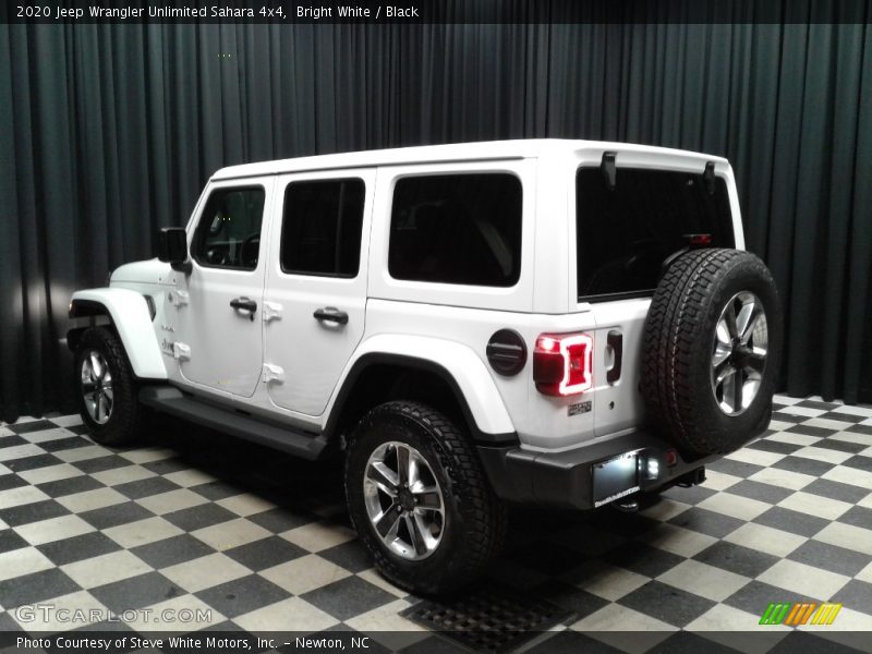 Bright White / Black 2020 Jeep Wrangler Unlimited Sahara 4x4
