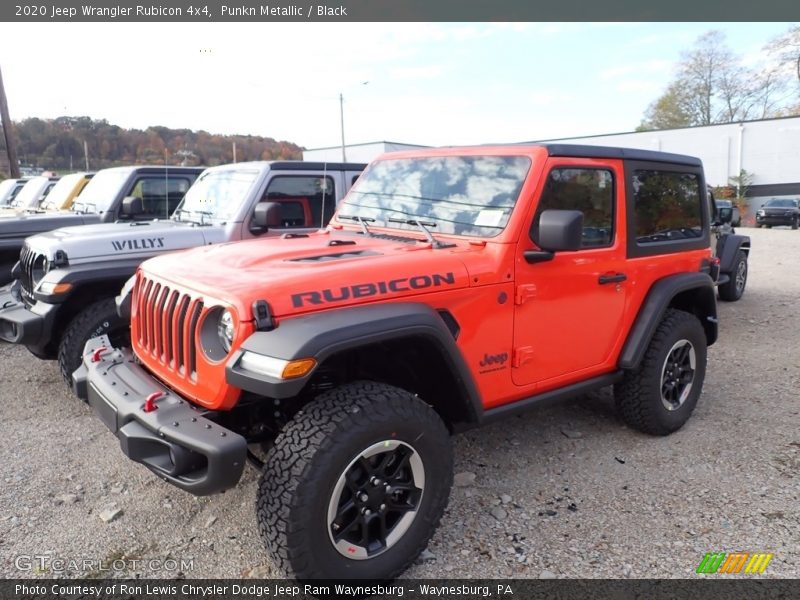 Front 3/4 View of 2020 Wrangler Rubicon 4x4