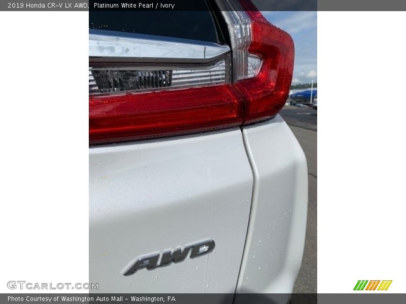 Platinum White Pearl / Ivory 2019 Honda CR-V LX AWD