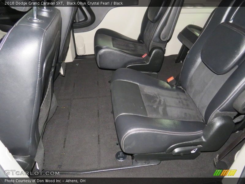 Black Onyx Crystal Pearl / Black 2018 Dodge Grand Caravan SXT