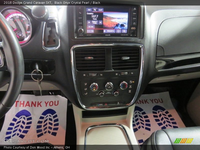 Black Onyx Crystal Pearl / Black 2018 Dodge Grand Caravan SXT