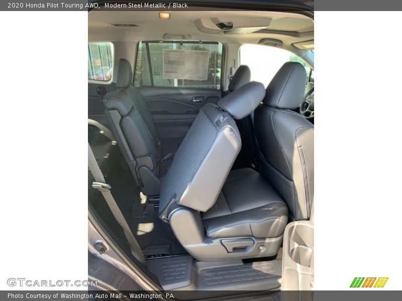 Modern Steel Metallic / Black 2020 Honda Pilot Touring AWD