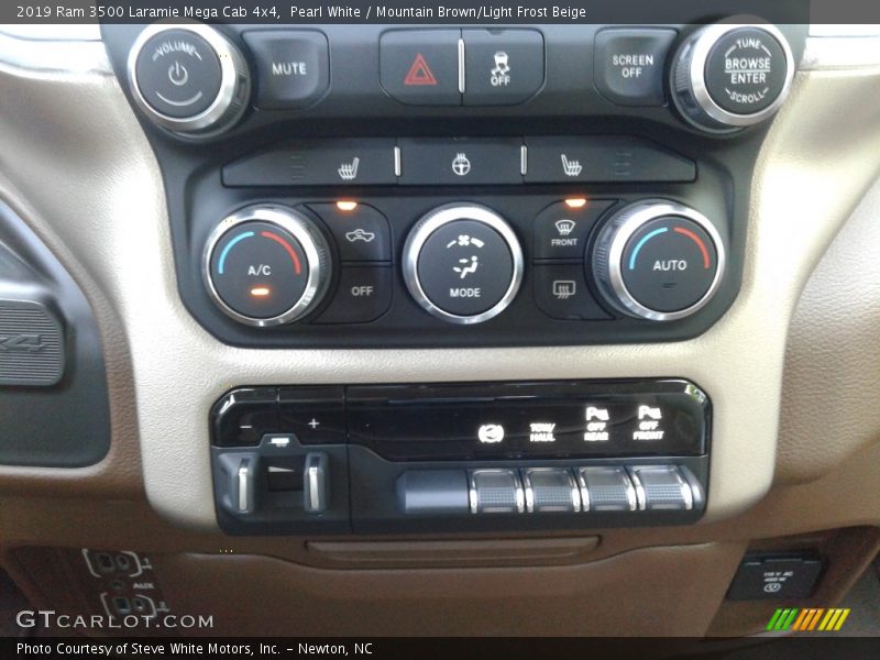 Controls of 2019 3500 Laramie Mega Cab 4x4