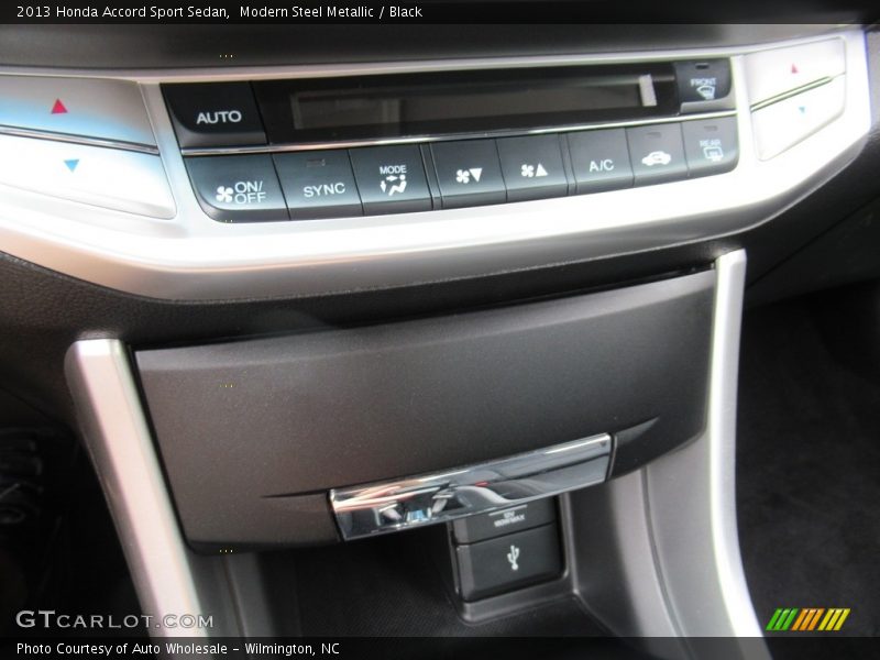 Modern Steel Metallic / Black 2013 Honda Accord Sport Sedan