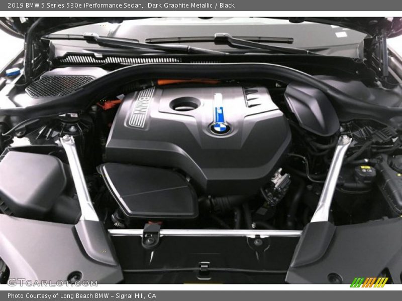 Dark Graphite Metallic / Black 2019 BMW 5 Series 530e iPerformance Sedan