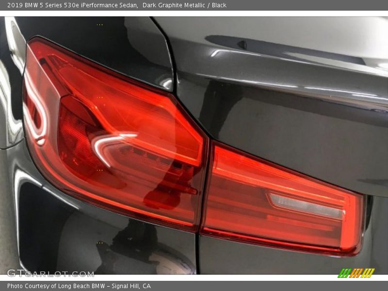 Dark Graphite Metallic / Black 2019 BMW 5 Series 530e iPerformance Sedan