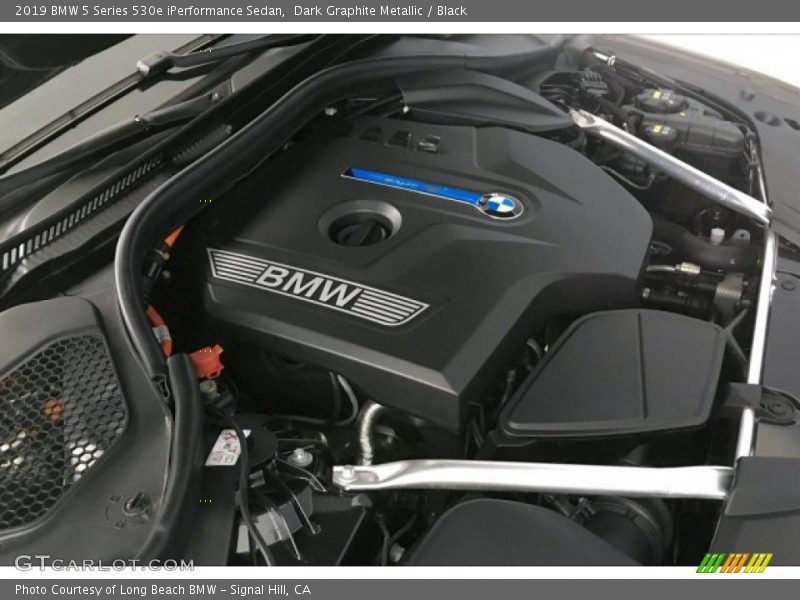 Dark Graphite Metallic / Black 2019 BMW 5 Series 530e iPerformance Sedan