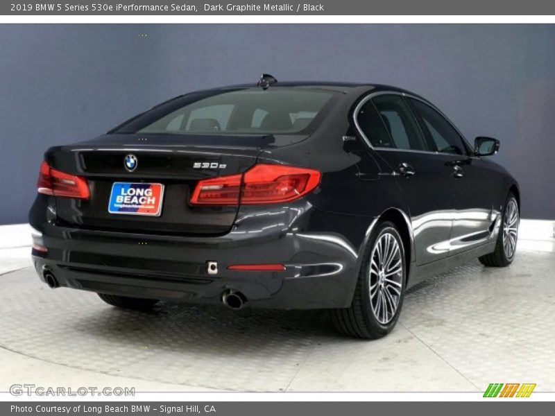 Dark Graphite Metallic / Black 2019 BMW 5 Series 530e iPerformance Sedan