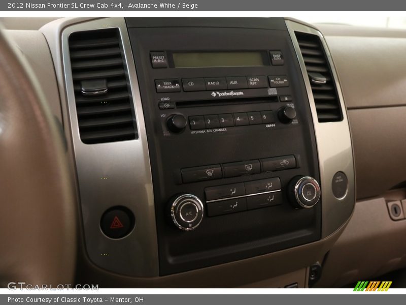 Avalanche White / Beige 2012 Nissan Frontier SL Crew Cab 4x4