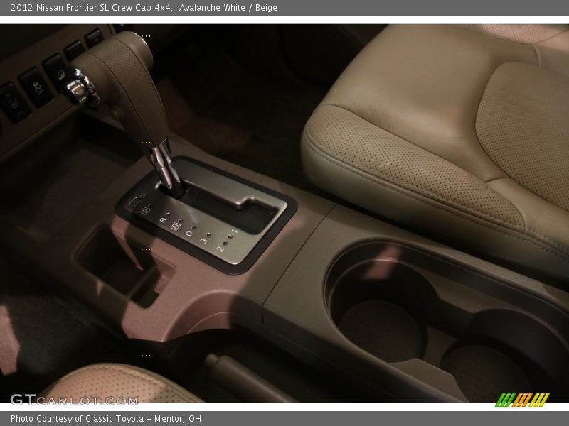Avalanche White / Beige 2012 Nissan Frontier SL Crew Cab 4x4