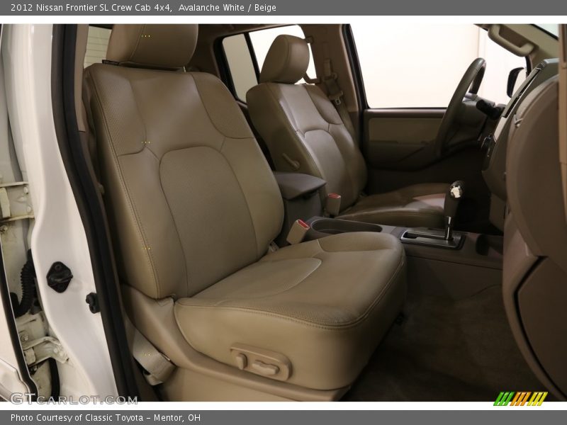 Avalanche White / Beige 2012 Nissan Frontier SL Crew Cab 4x4