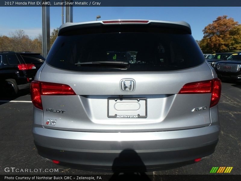 Lunar Silver Metallic / Gray 2017 Honda Pilot EX AWD