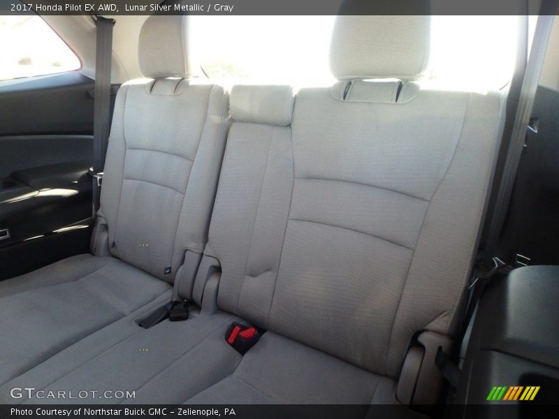 Lunar Silver Metallic / Gray 2017 Honda Pilot EX AWD