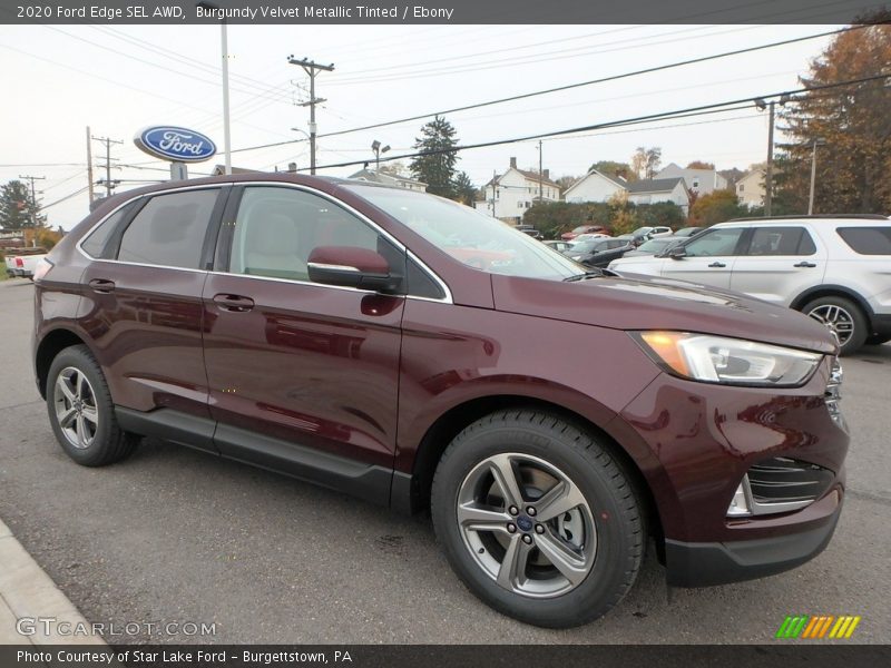 Front 3/4 View of 2020 Edge SEL AWD