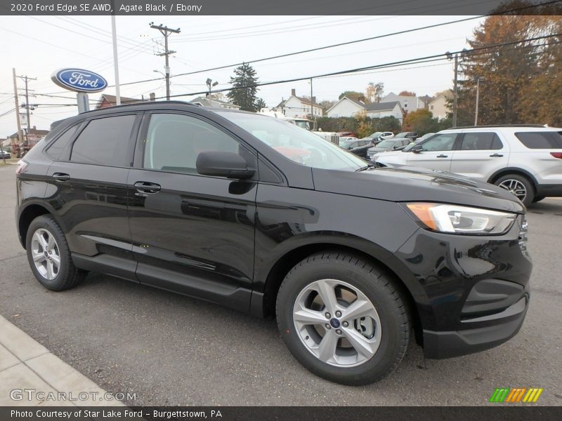 Front 3/4 View of 2020 Edge SE AWD