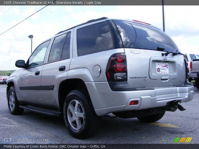 Silverstone Metallic / Light Gray 2005 Chevrolet TrailBlazer LS 4x4