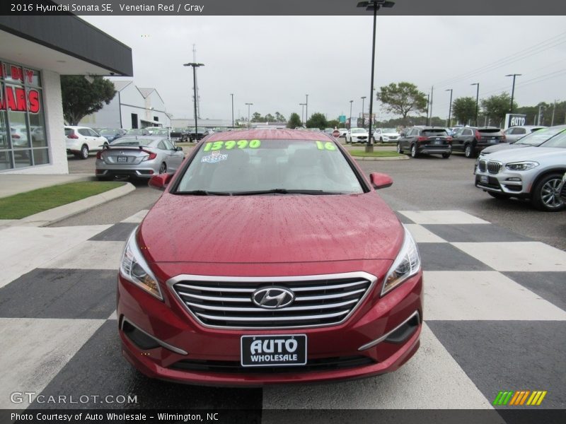 Venetian Red / Gray 2016 Hyundai Sonata SE