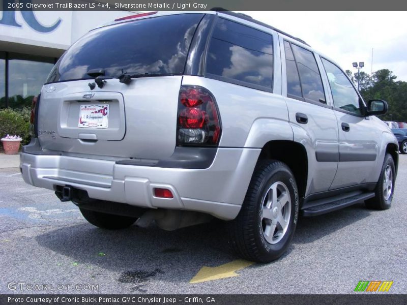 Silverstone Metallic / Light Gray 2005 Chevrolet TrailBlazer LS 4x4