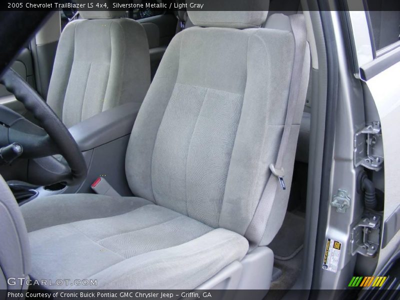 Silverstone Metallic / Light Gray 2005 Chevrolet TrailBlazer LS 4x4