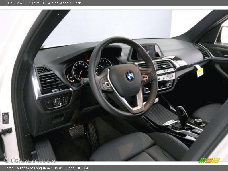 Alpine White / Black 2019 BMW X3 sDrive30i