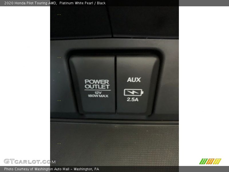 Platinum White Pearl / Black 2020 Honda Pilot Touring AWD