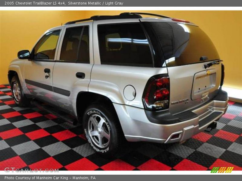 Silverstone Metallic / Light Gray 2005 Chevrolet TrailBlazer LS 4x4