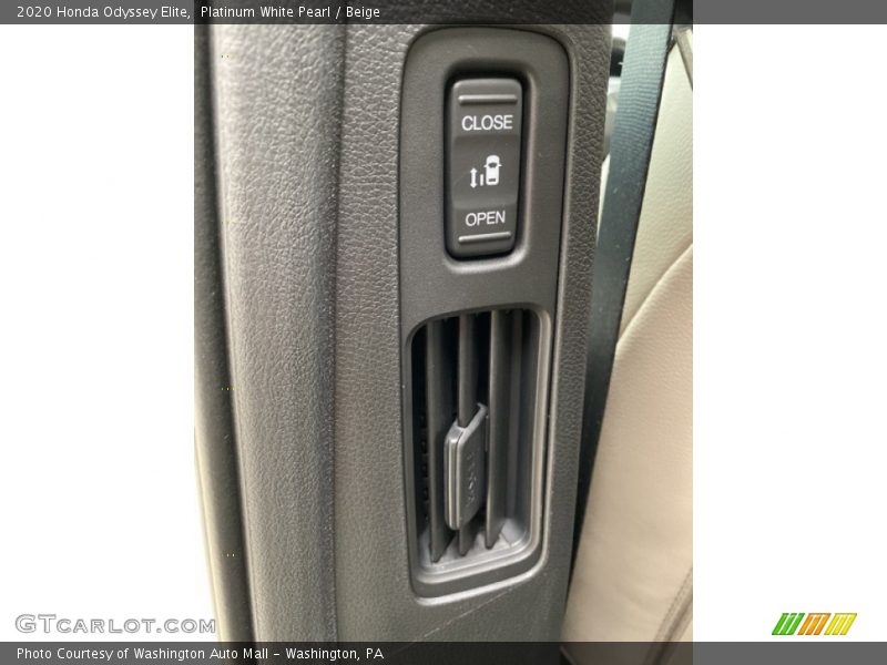 Platinum White Pearl / Beige 2020 Honda Odyssey Elite