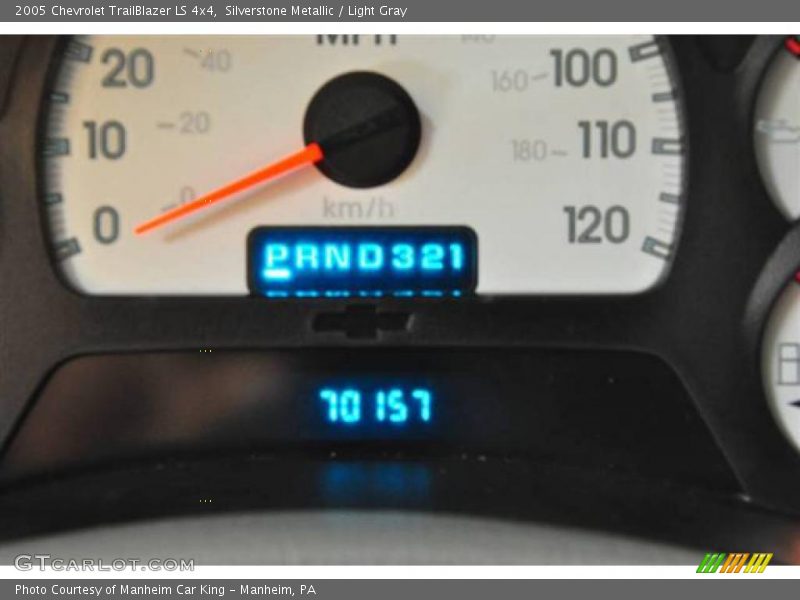 Silverstone Metallic / Light Gray 2005 Chevrolet TrailBlazer LS 4x4
