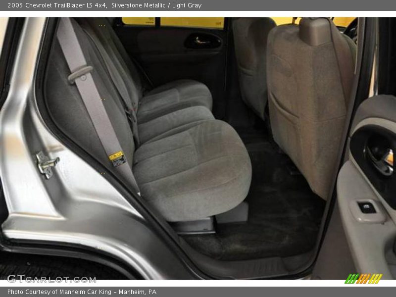 Silverstone Metallic / Light Gray 2005 Chevrolet TrailBlazer LS 4x4