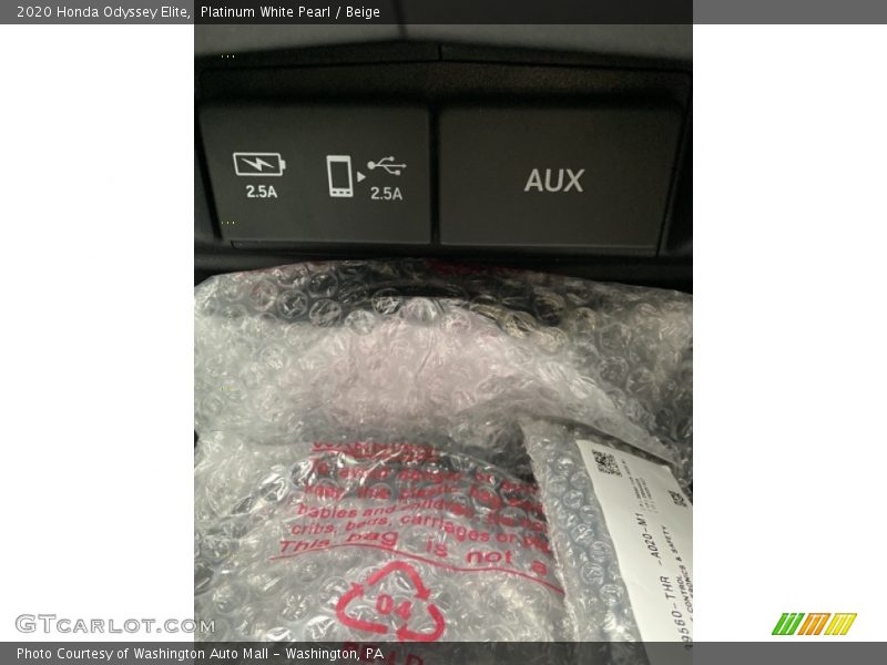 Platinum White Pearl / Beige 2020 Honda Odyssey Elite