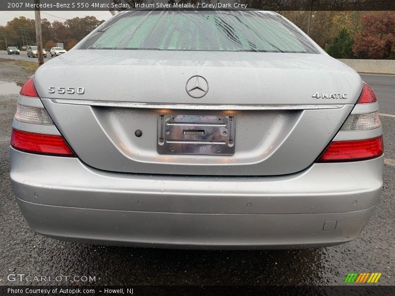 Iridium Silver Metallic / Grey/Dark Grey 2007 Mercedes-Benz S 550 4Matic Sedan