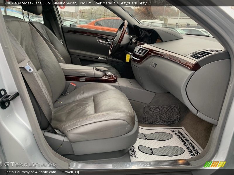 Iridium Silver Metallic / Grey/Dark Grey 2007 Mercedes-Benz S 550 4Matic Sedan
