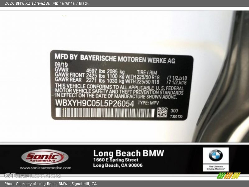 Alpine White / Black 2020 BMW X2 sDrive28i