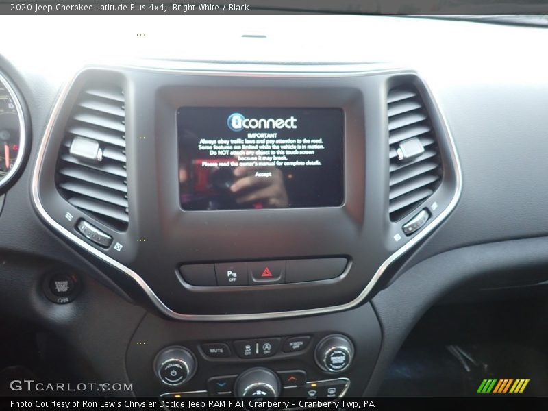 Bright White / Black 2020 Jeep Cherokee Latitude Plus 4x4