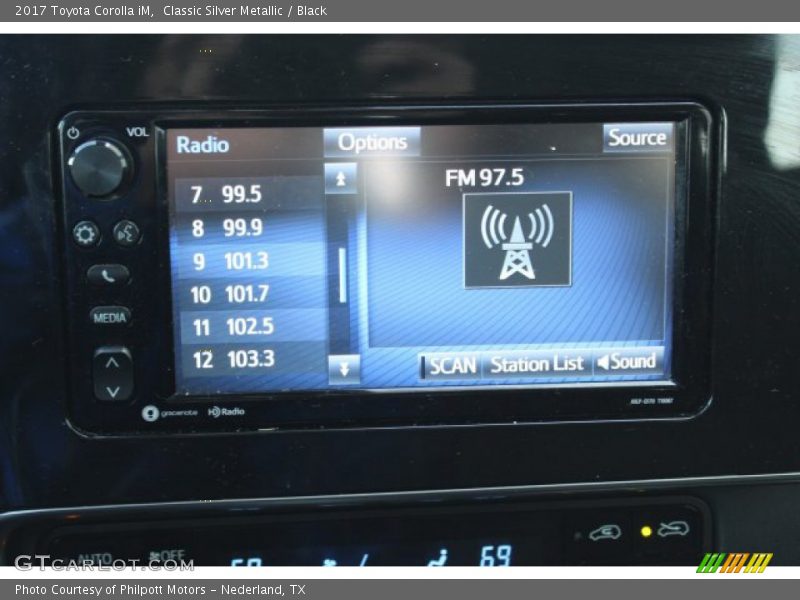Classic Silver Metallic / Black 2017 Toyota Corolla iM