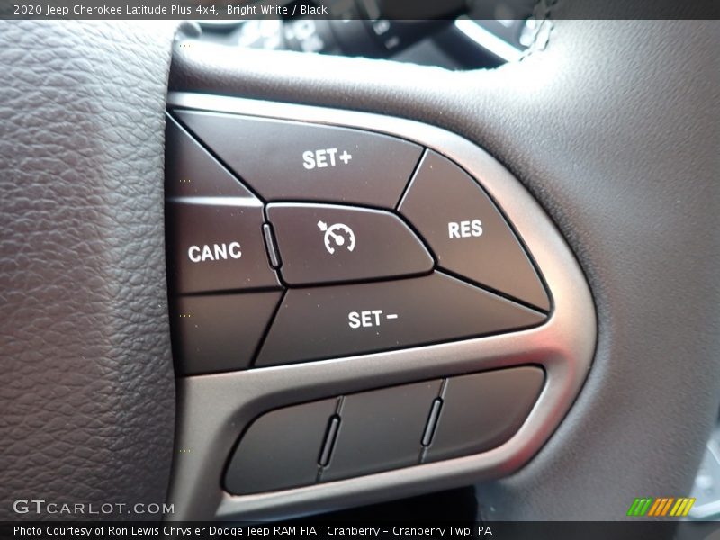 Bright White / Black 2020 Jeep Cherokee Latitude Plus 4x4