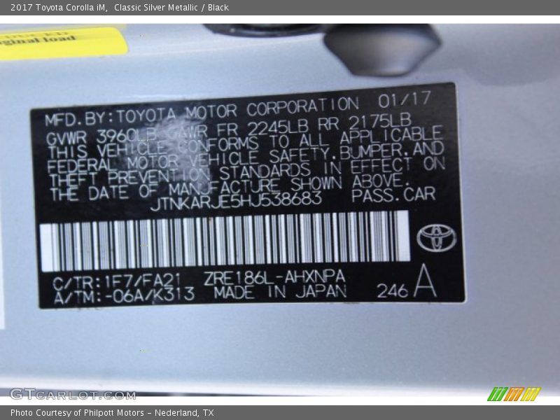 Classic Silver Metallic / Black 2017 Toyota Corolla iM