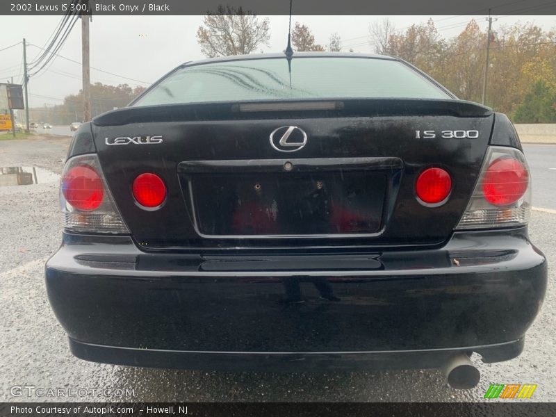 Black Onyx / Black 2002 Lexus IS 300