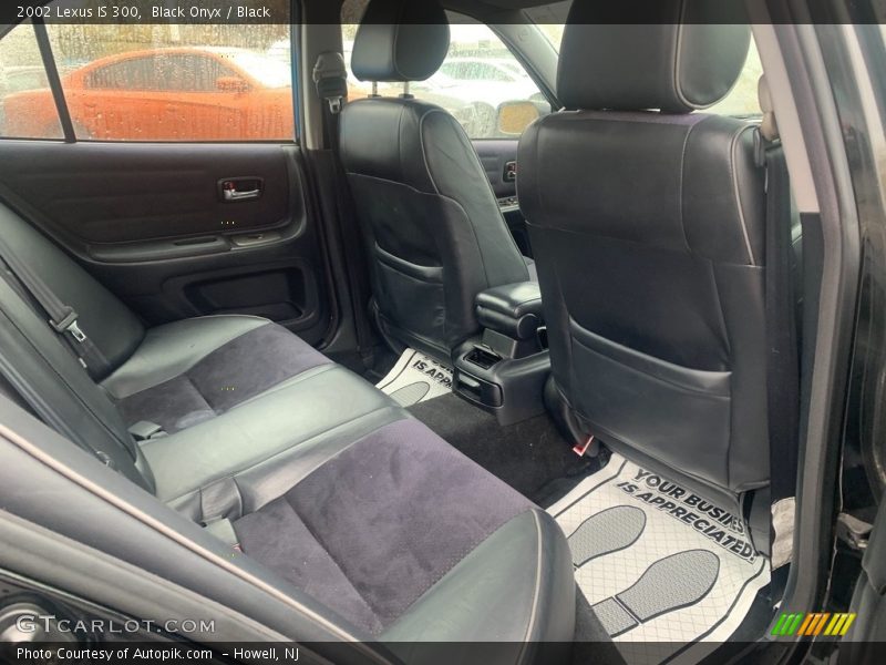 Black Onyx / Black 2002 Lexus IS 300