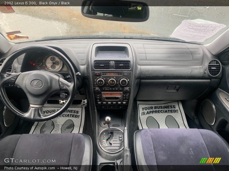 Black Onyx / Black 2002 Lexus IS 300