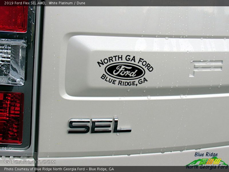 White Platinum / Dune 2019 Ford Flex SEL AWD